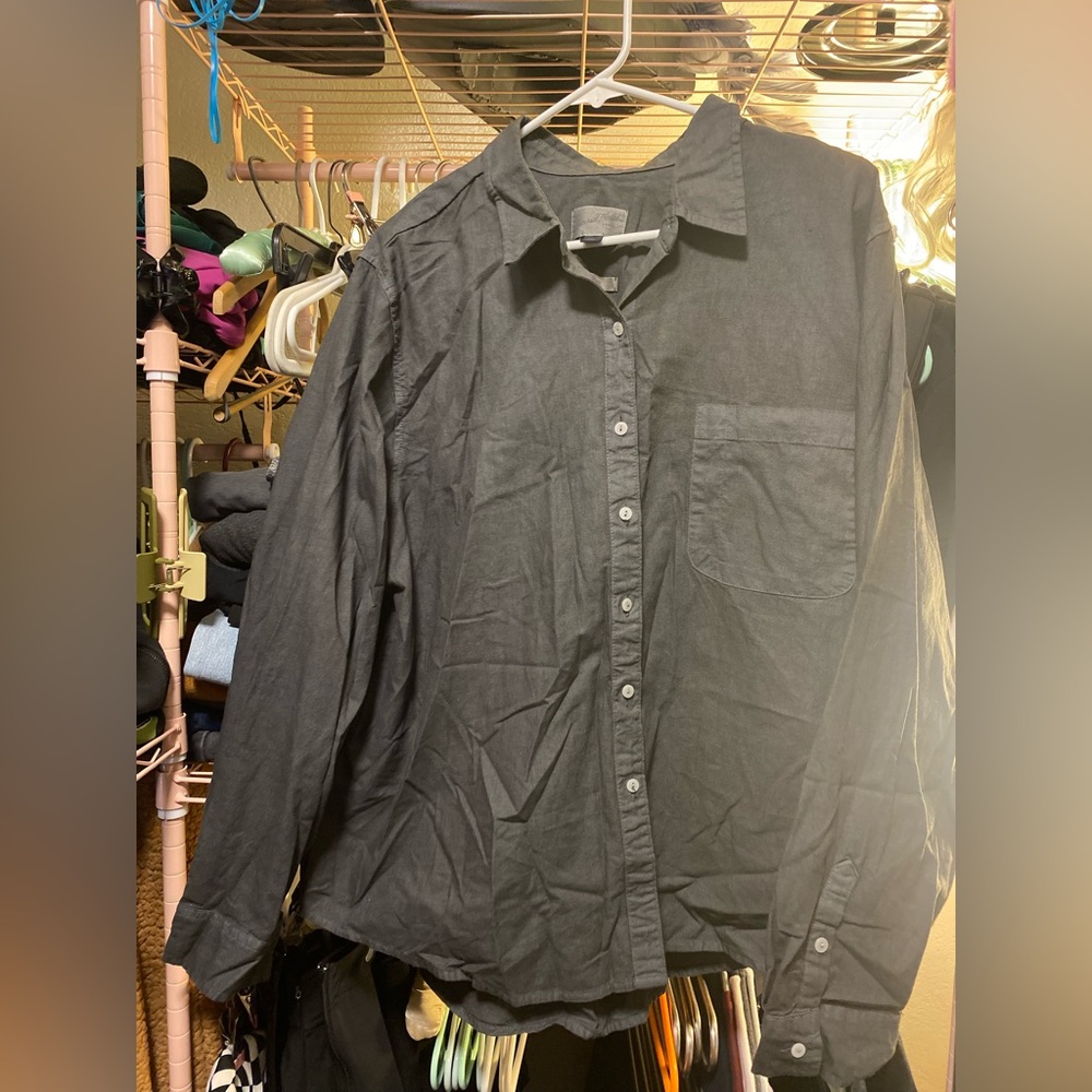 Universal Thread Gray Button Down Top